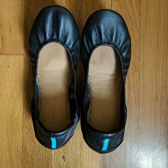 tieks for wide feet